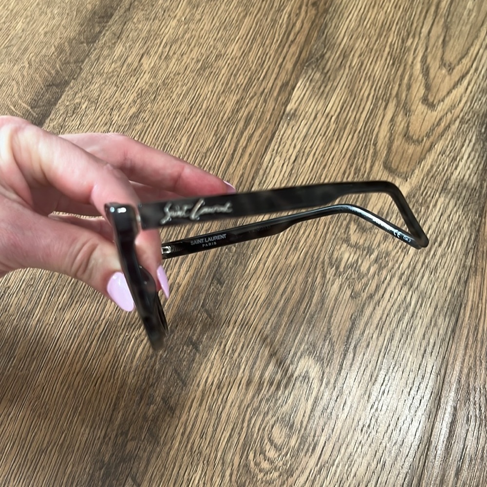 Saint Laurent sunglasses - Picture 2 of 6